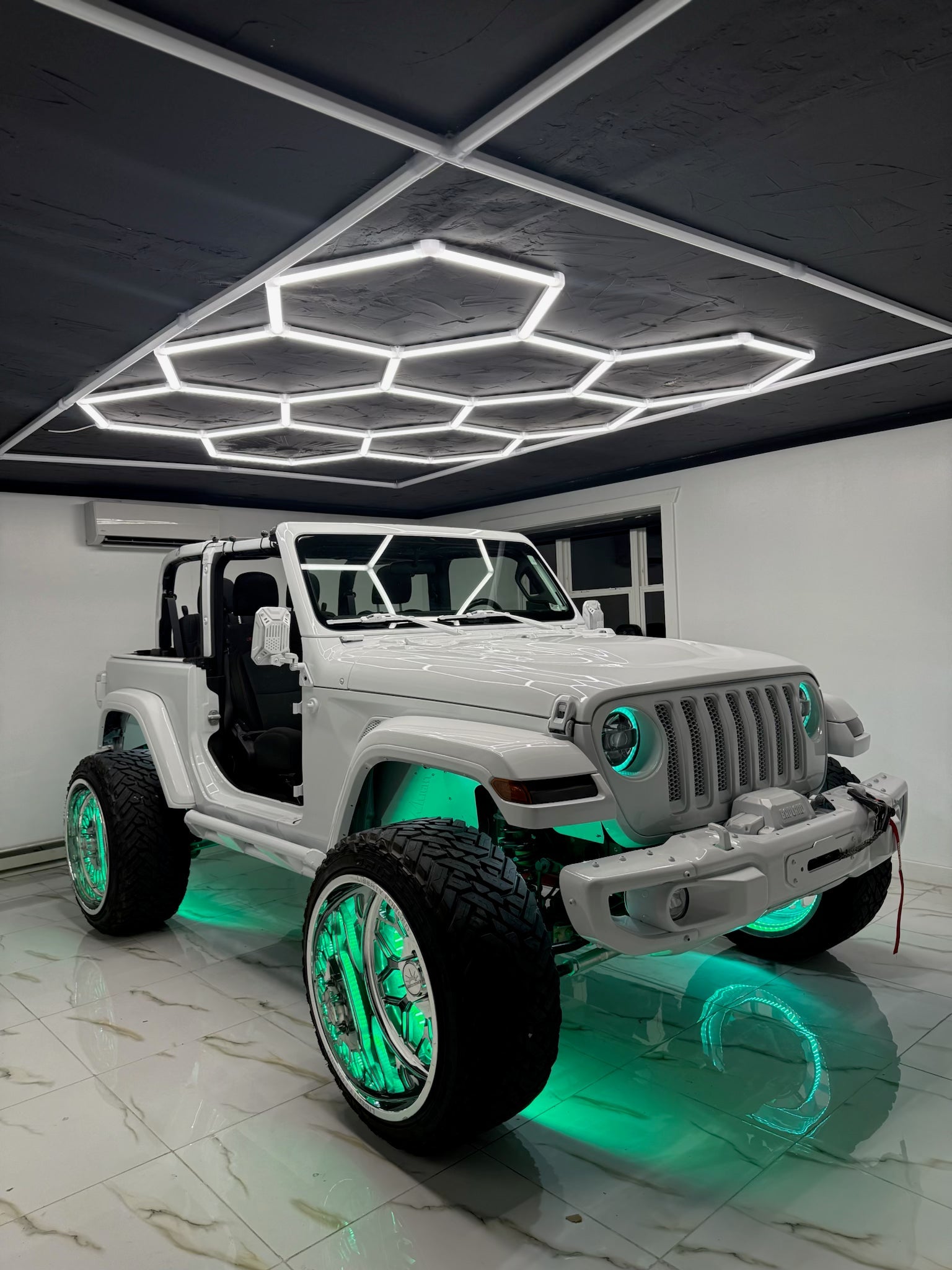 Quad / 4 Row RGBW Wheel Lights